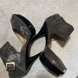 Michael Kors Black and Brown Textured Heels